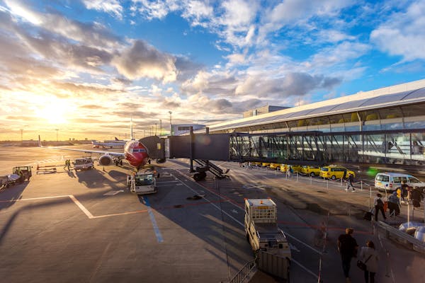 Alaska Airlines EWR Terminal