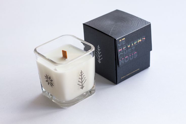 Designing the Perfect Custom Christmas Candle Packaging